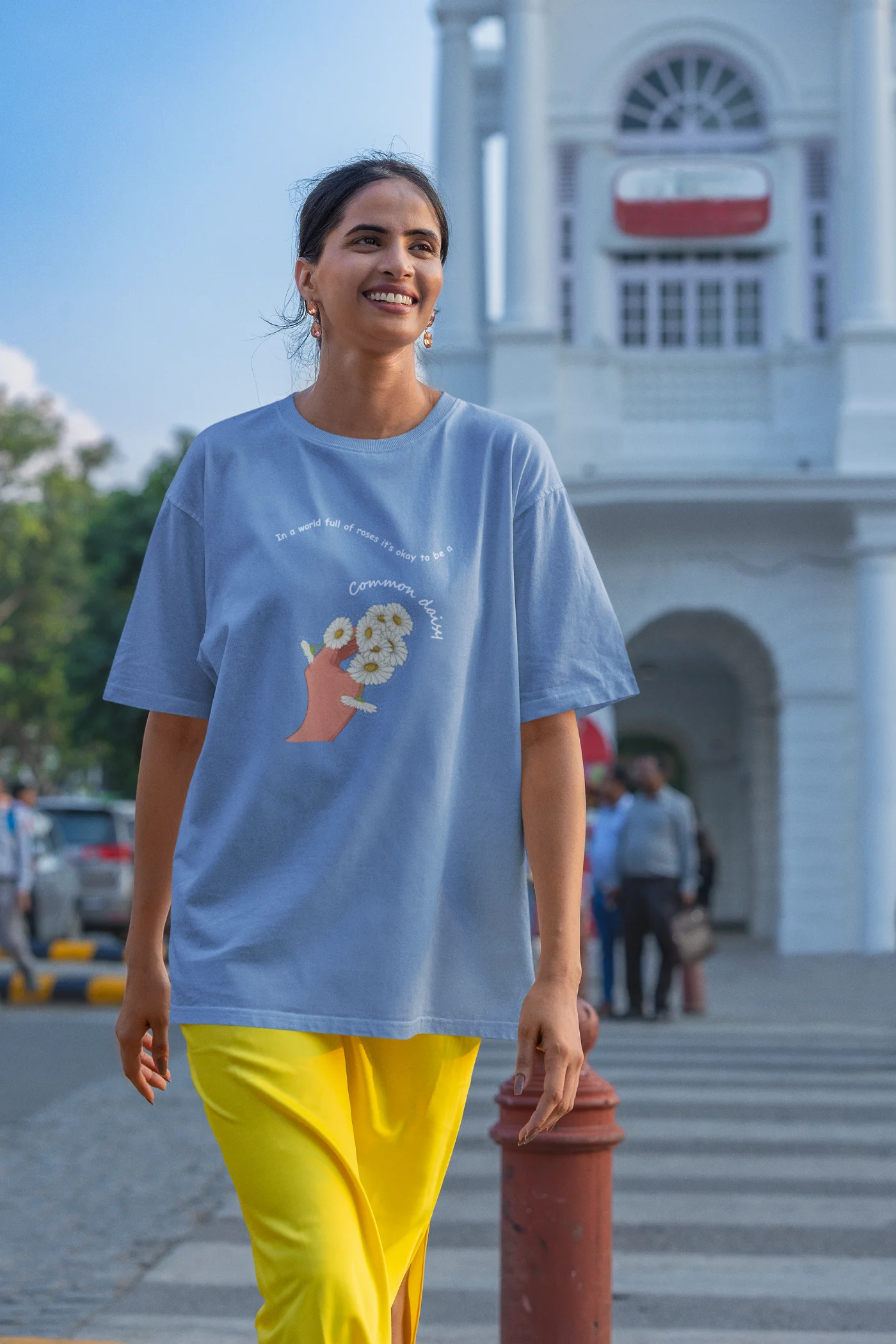 Be a common daisy Oversized T-Shirt