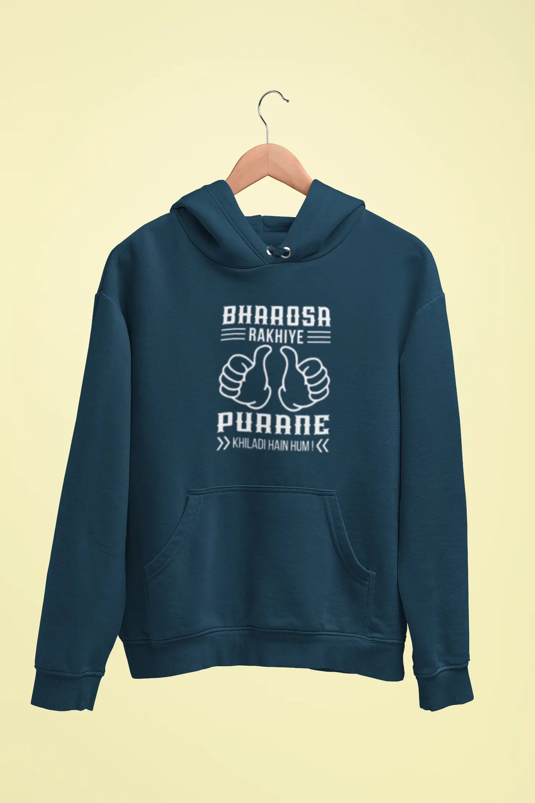 bharosa rakhiye purane khiladi hain hum unisex hoodie red