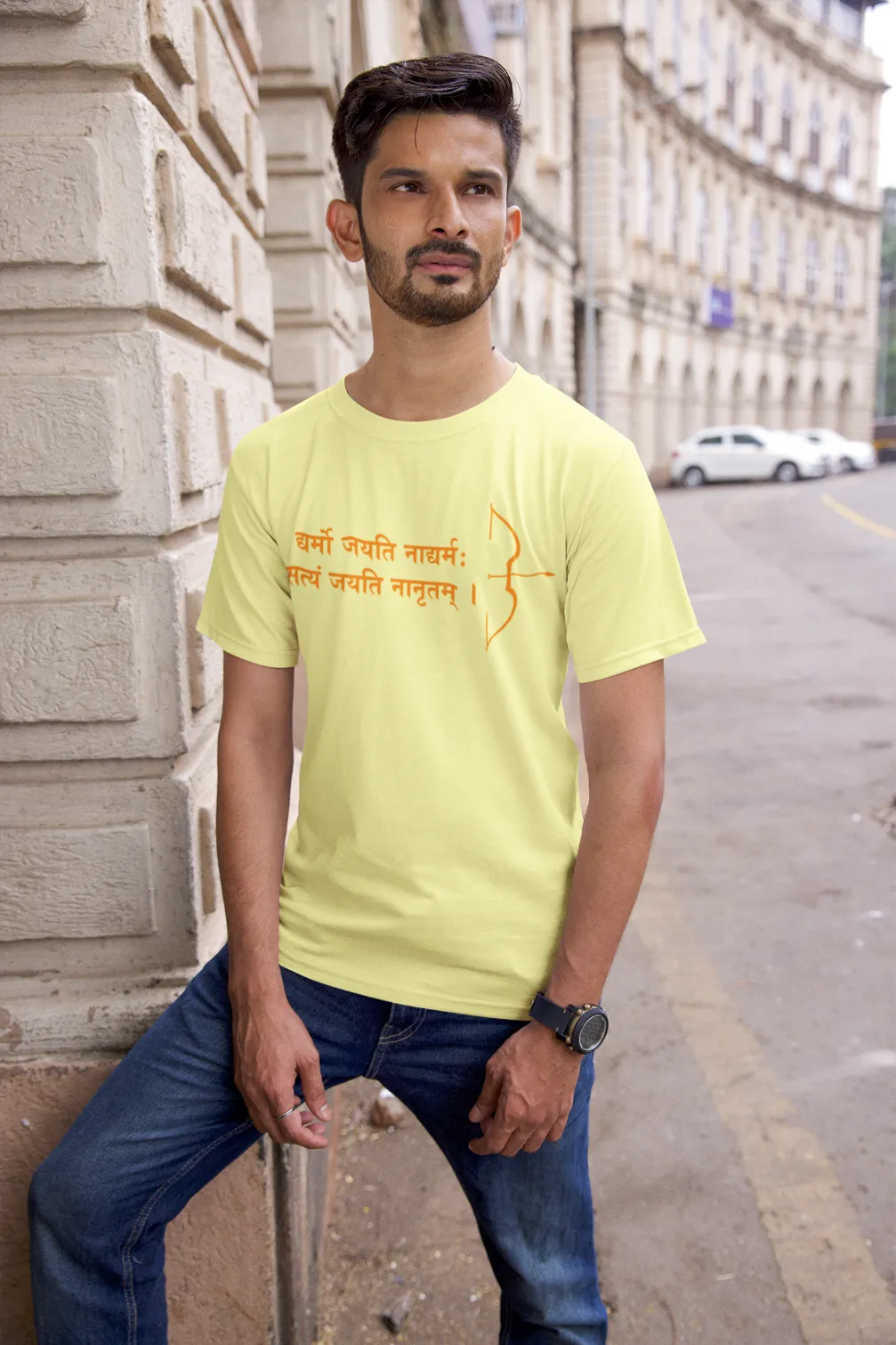 Dharmo jayati naadharmah, Satyam jayati naanrutam T-shirt