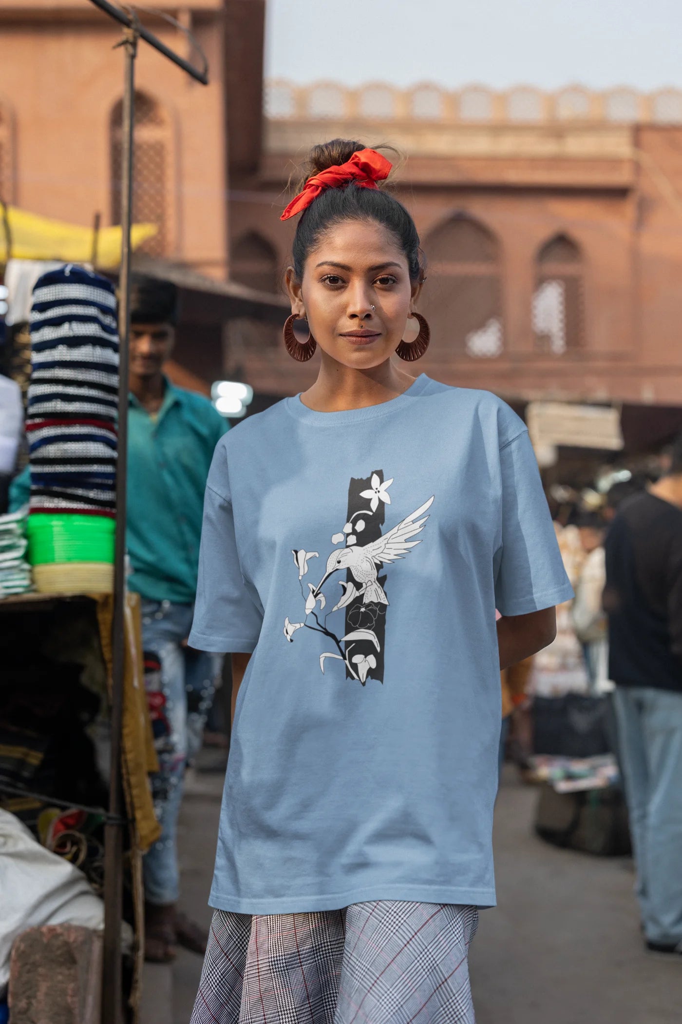 Oversized T-shirt met bloemen en vogels