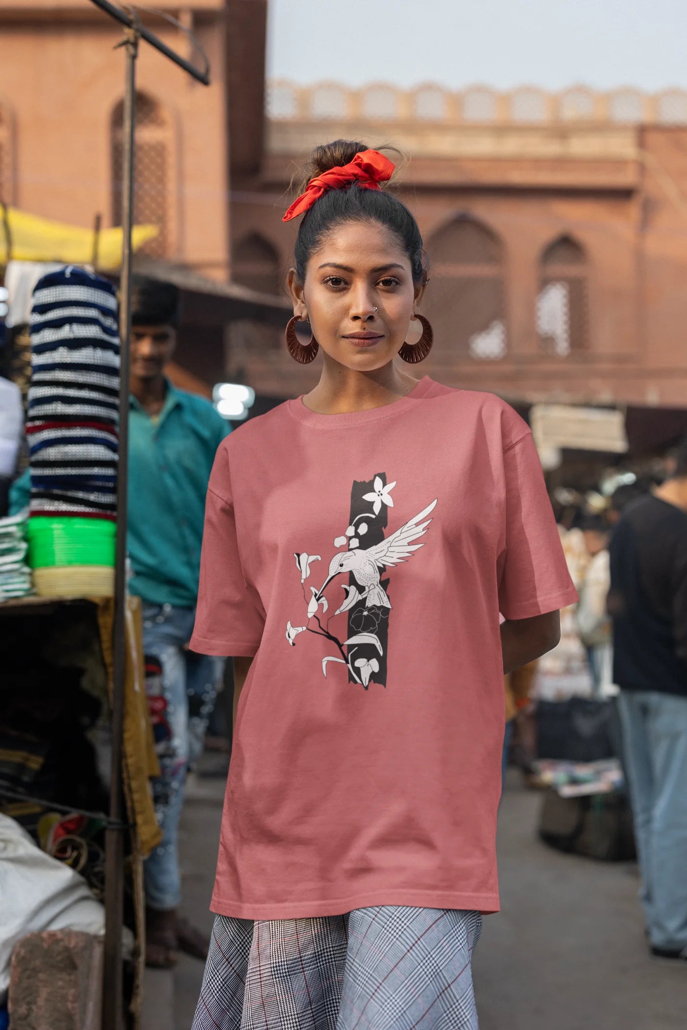 Oversized T-shirt met bloemen en vogels