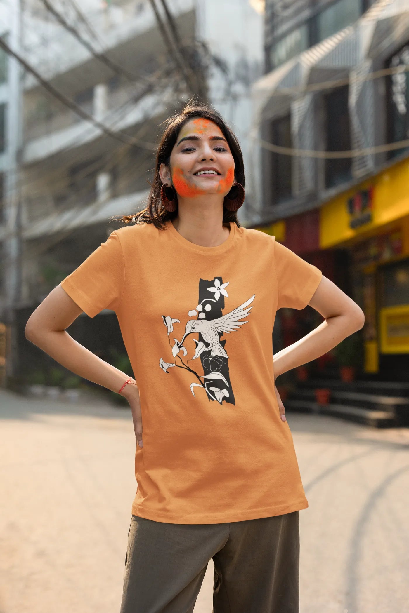 Bloem- en vogel-T-shirt