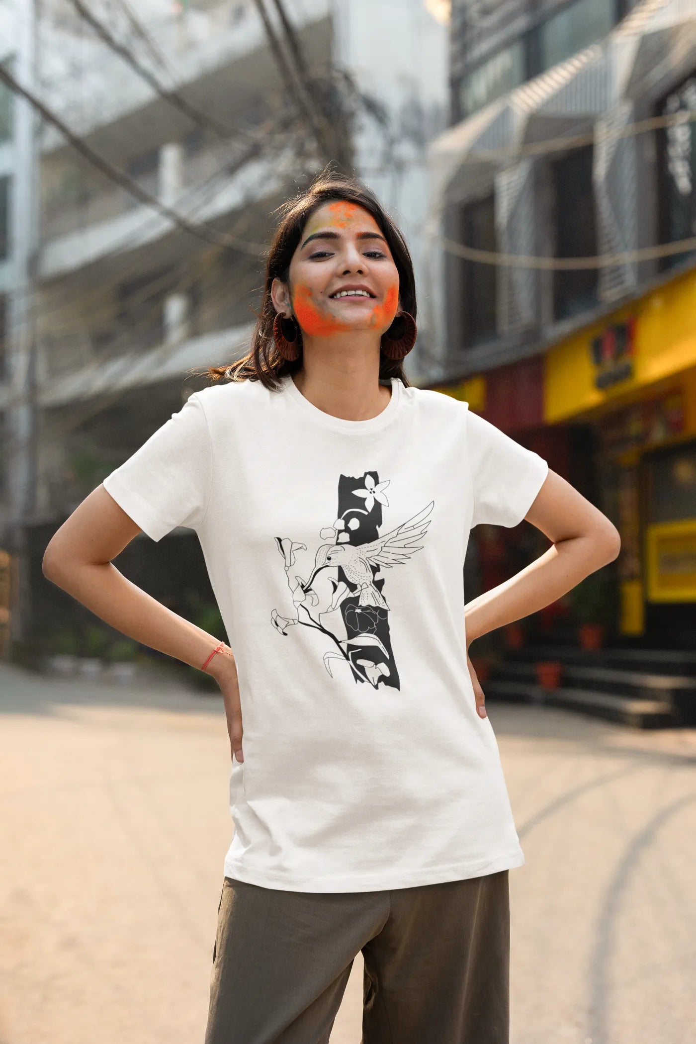 Bloem- en vogel-T-shirt