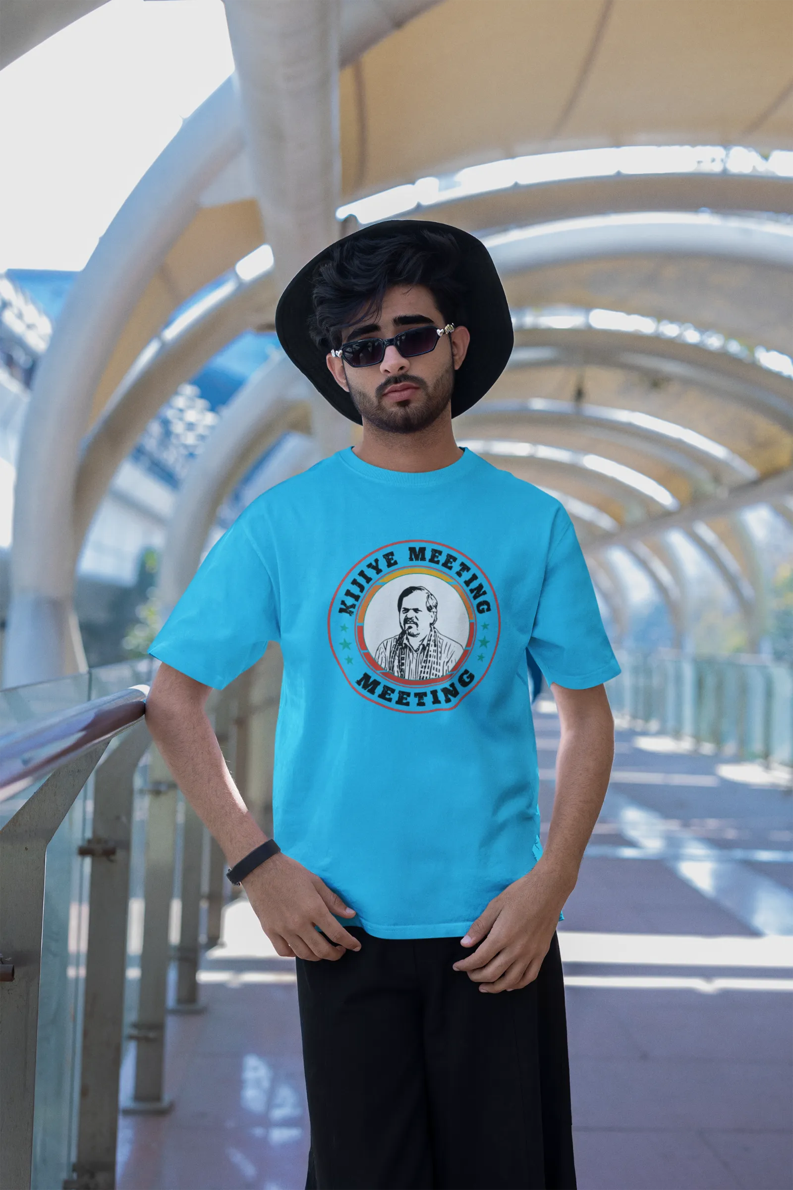 Kijiye Meeting Meeting T-Shirt