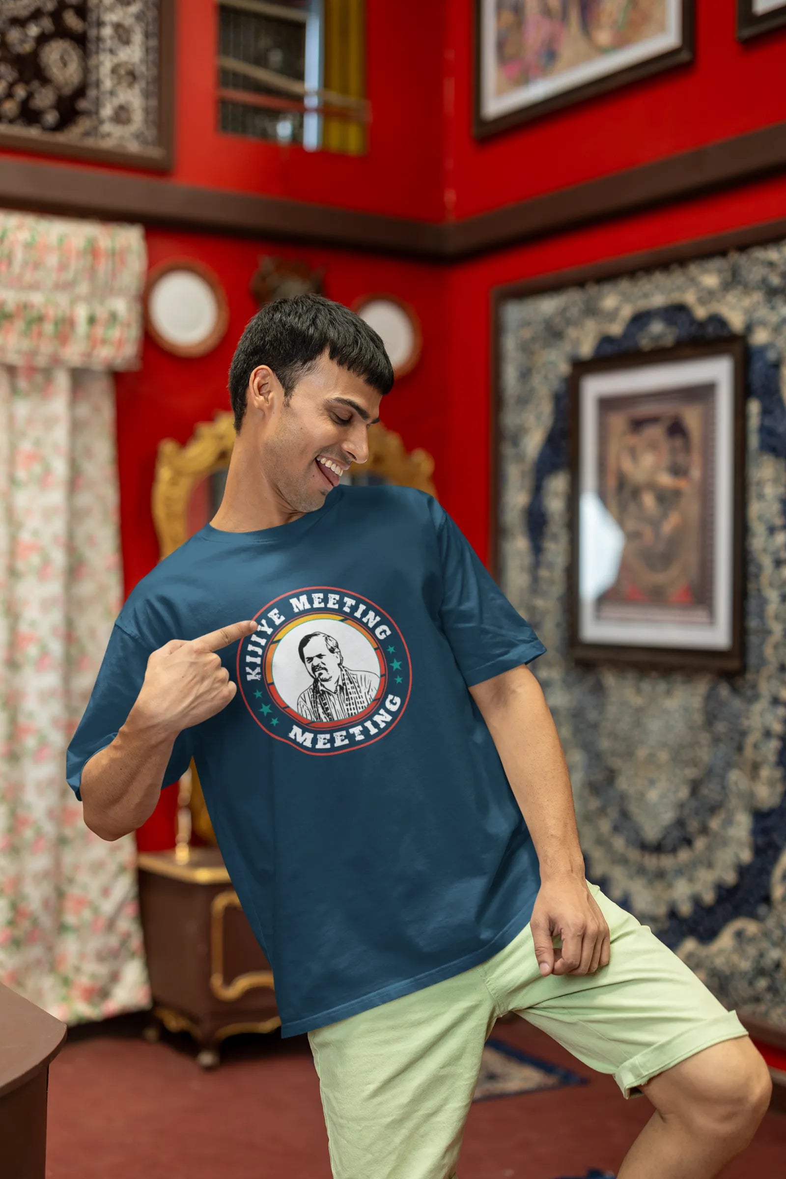 Kijiye Meeting Meeting Oversized T-Shirt