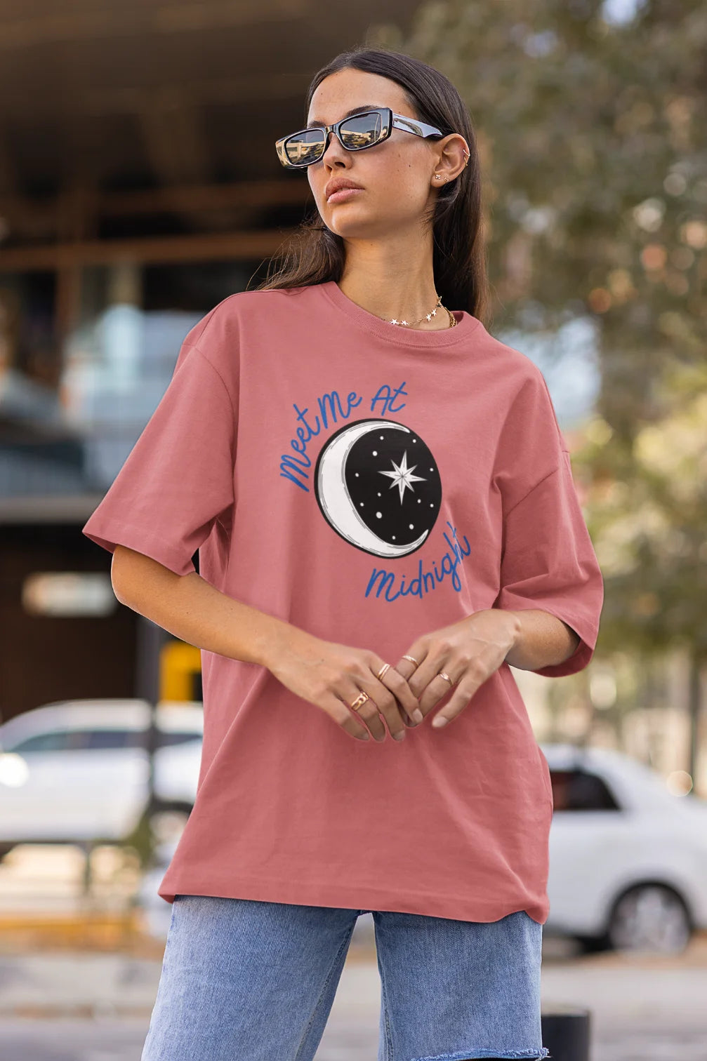 Meet me at midnight Ovesized T-Shirt