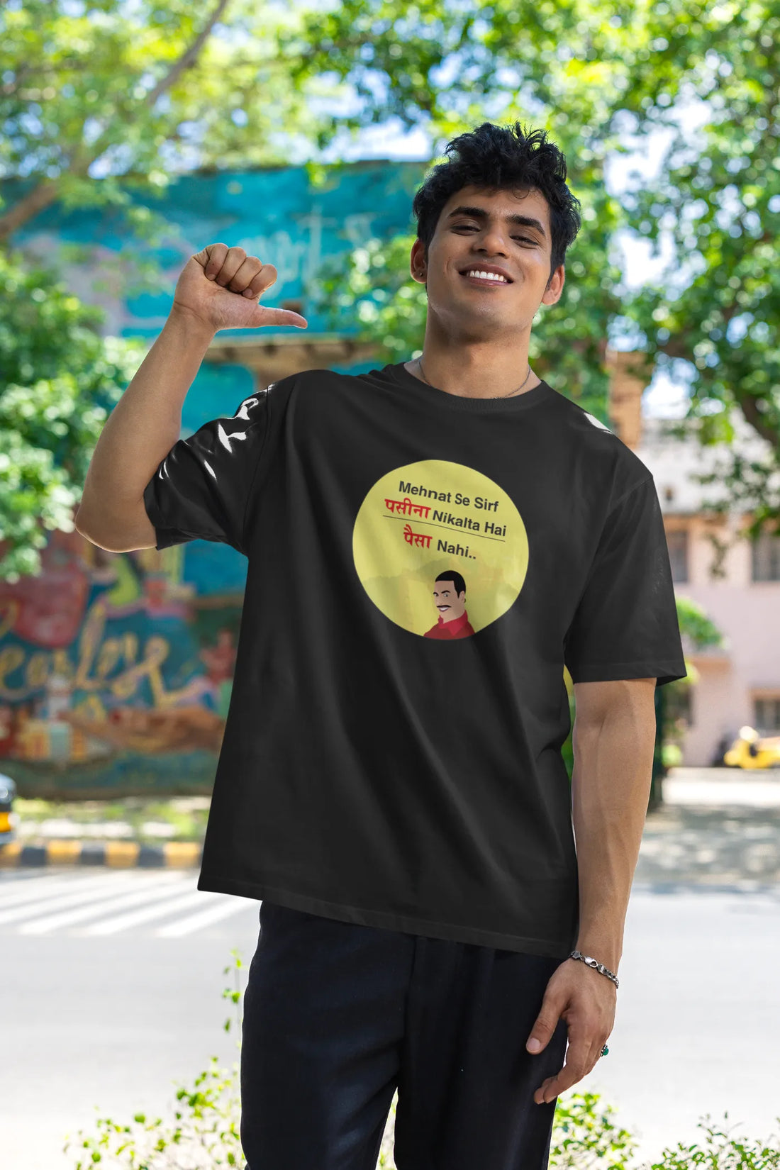 Mehnat Se Sirf Paseena Nikalta Hai Paisa Nahi Oversized T-Shirt
