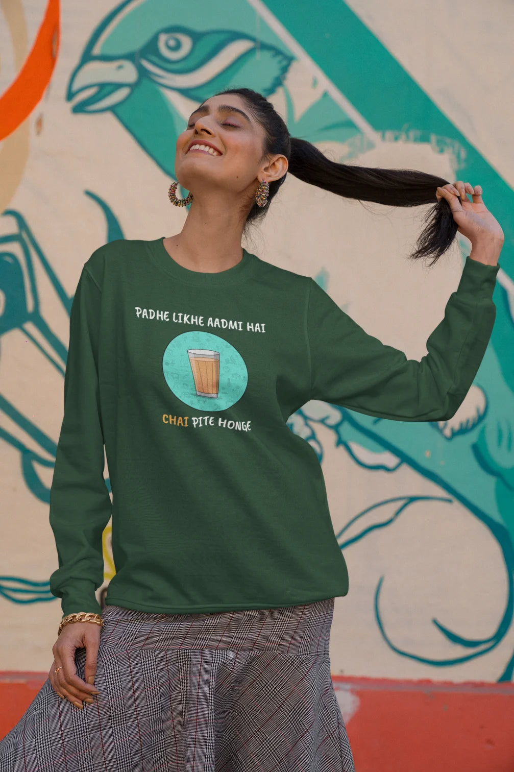 Padhe likhe aadmi hai, chai pite honge Unisex Sweatshirt