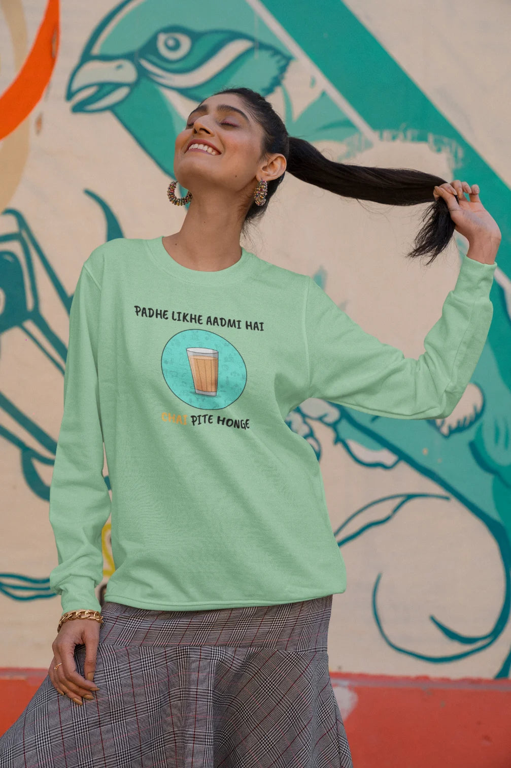Padhe likhe aadmi hai, chai pite honge Unisex Sweatshirt