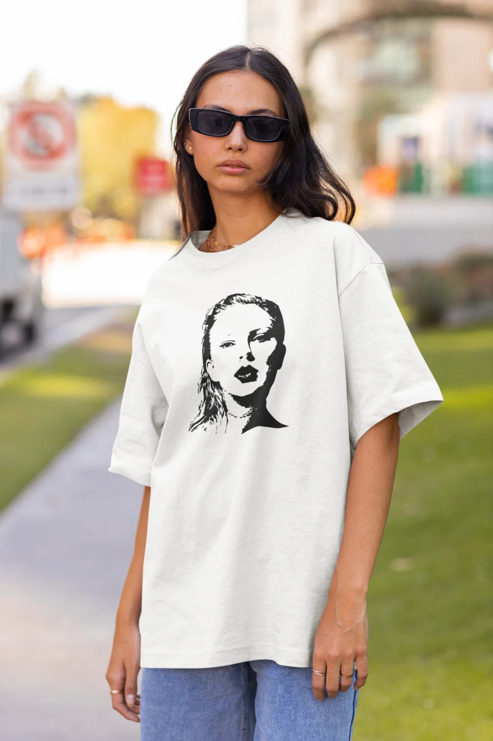 Taylor Swift Contour Oversized T-Shirt