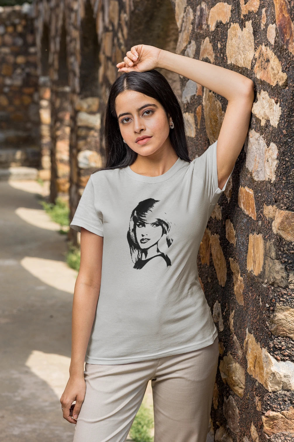 Taylor Swift Contour T-shirt