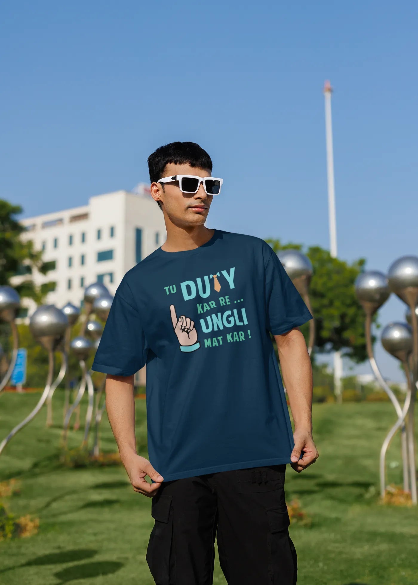 Tu duty kar re, ungli mat kar Oversized T-shirt