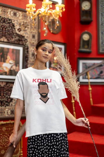 Oversized T-shirt met de omtrek van het gezicht van Virat Kohli