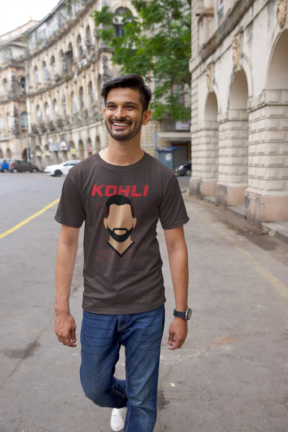 T-shirt met de omtrek van het gezicht van Virat Kohli