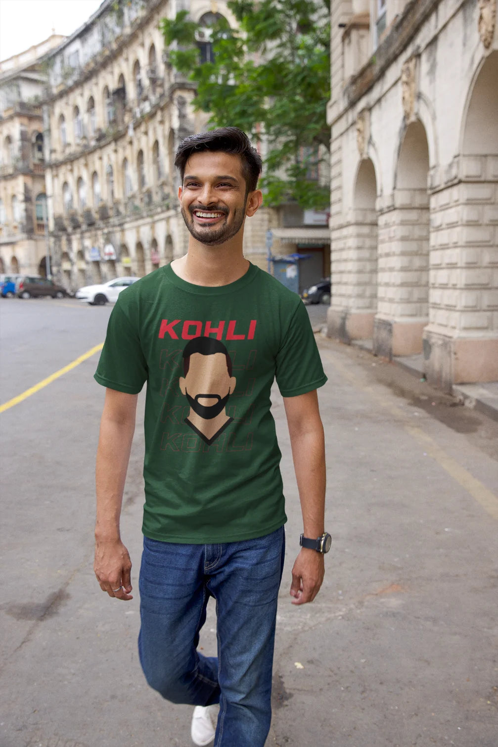 T-shirt met de omtrek van het gezicht van Virat Kohli