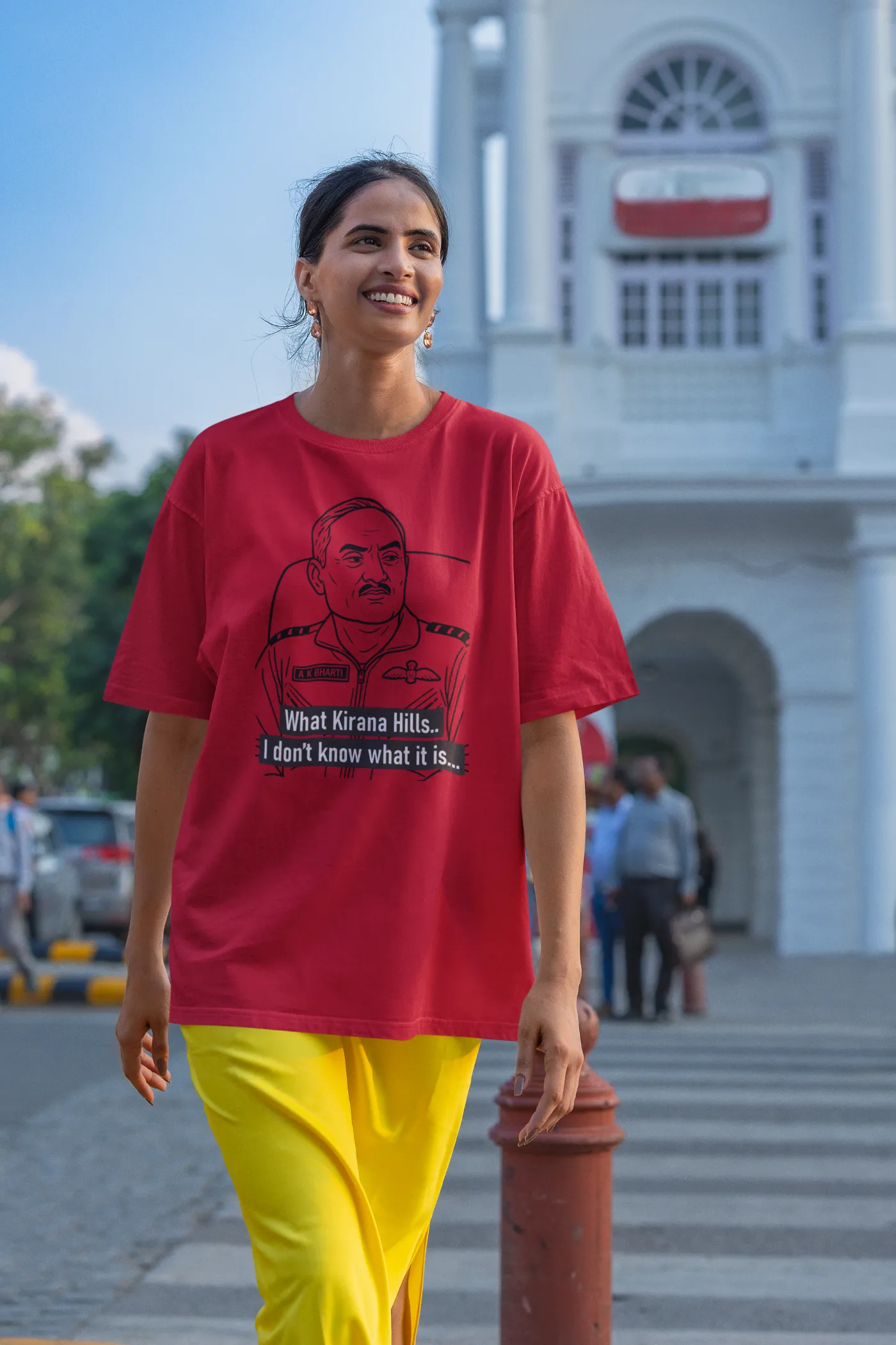 Wat Kirana Hills... ik weet niet wat het is. Oversized T-shirt.