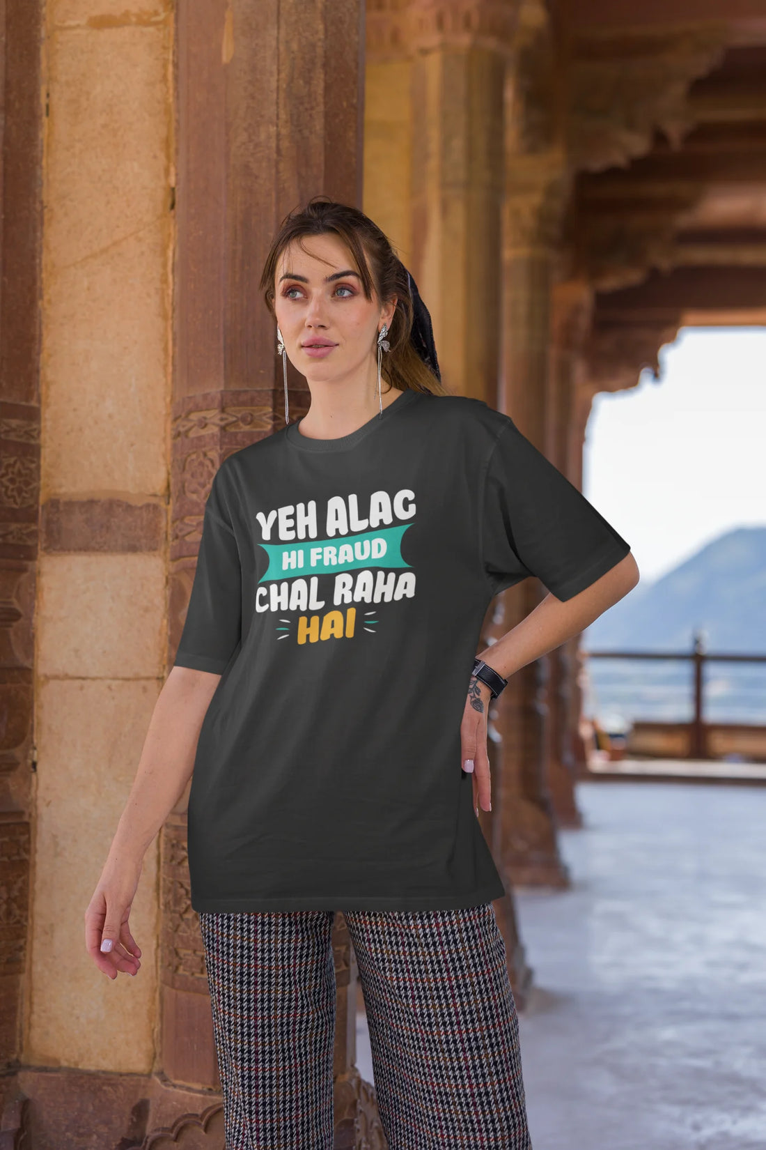 Yeh alag hi fraud chal raha hai Oversized T-Shirt